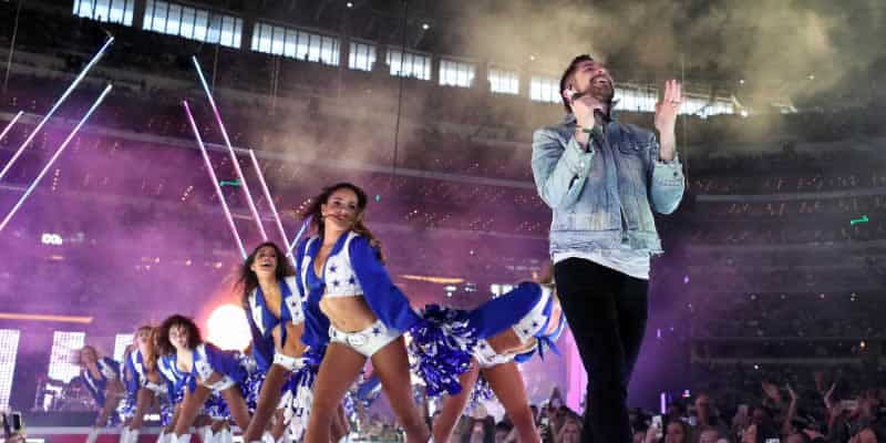 Thomas Rhett Performing Half Time Show